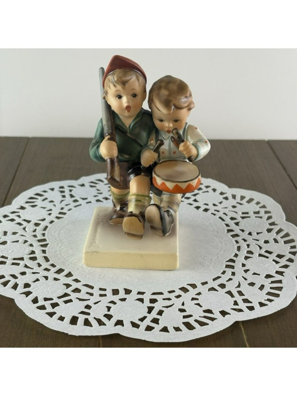 Goebel Hummel Volunteers 50 2/0 TMK5 Figurine Ink Signed Base Vintage 1972-1979